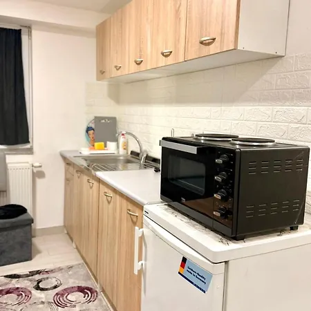Azra Apartamento *